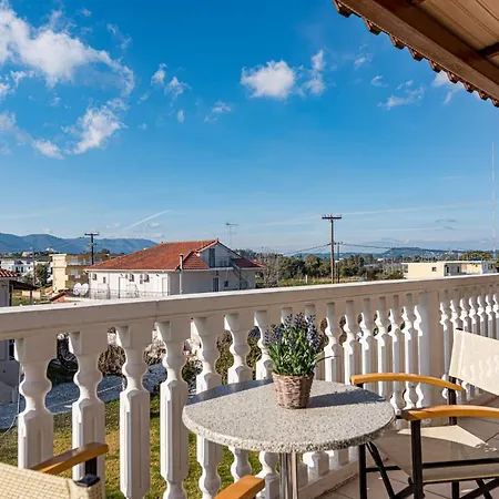 Tassias Deluxe Studios Apartman Kalpáki